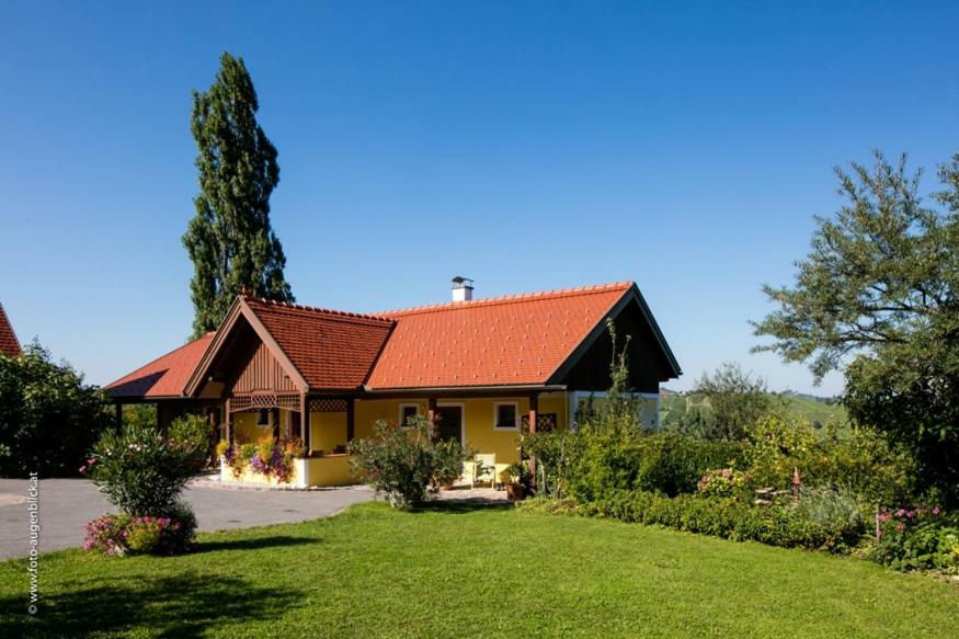 Weingut- Gaestezimmer Marko Leutschach Exterior photo